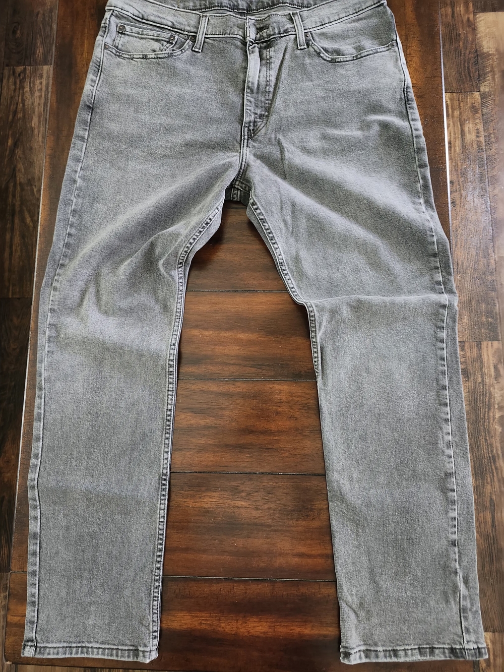 Levi's Men's Grey Straight Jeans - Classic Straight Fit 36x30